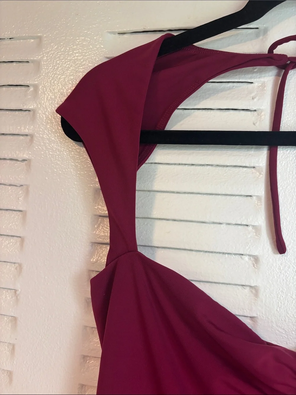 Garage Deep Raspberry Ruched Cap Sleeve Top | Size L - Picture 6 of 10